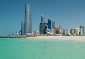 Онлайн веб камера пляж Абу-Даби, ОАЭ